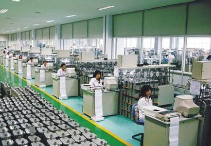 It is also important to prolong the service life of the temperature transmitter
